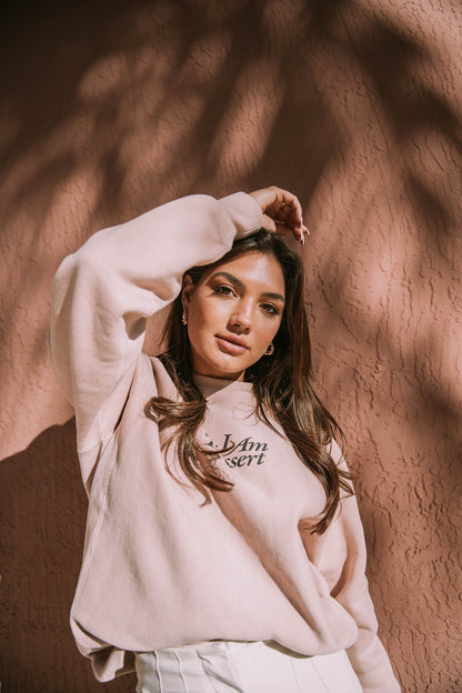 Giannina: 'I Am Dessert' Rosa Pink Crewneck