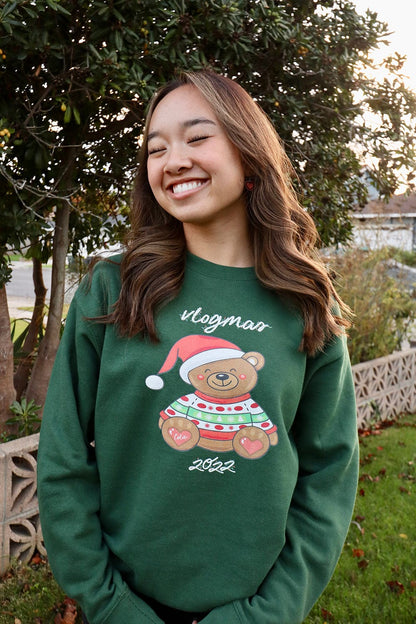 Nicole Laeno: Vlogmas 2022 Forest Green Crewneck